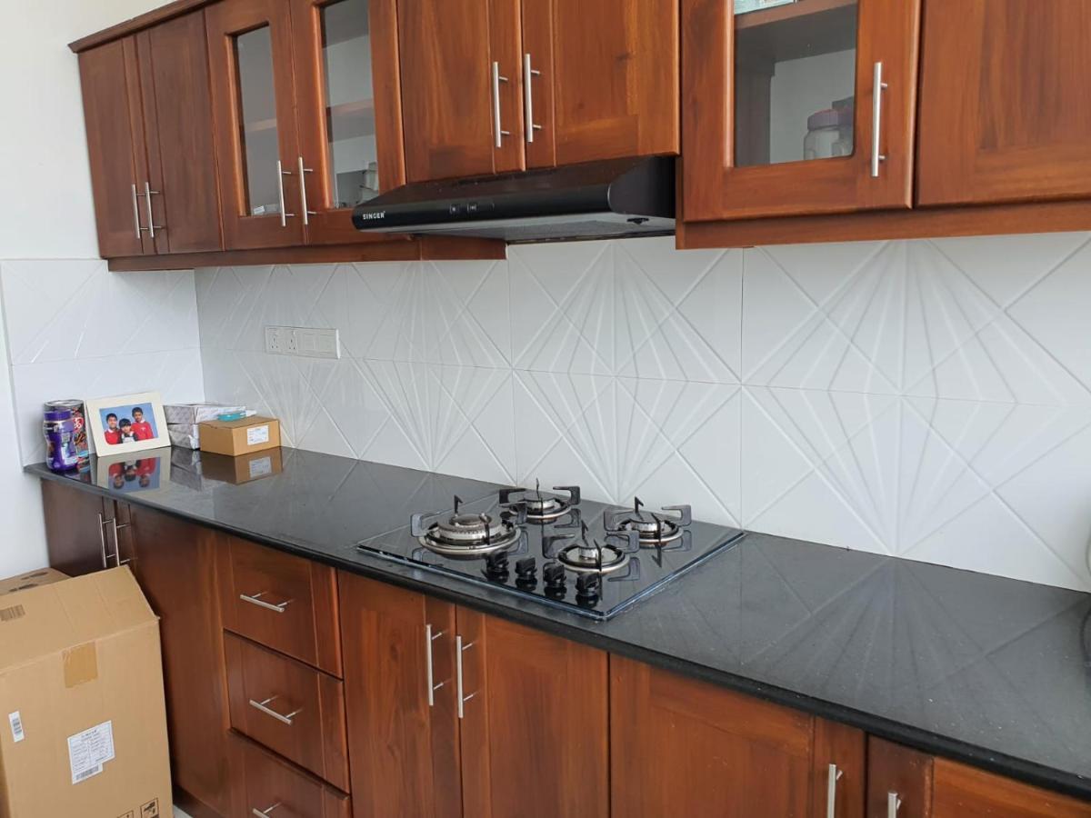 New 2 Bedroom Apartment, 100M Away From The Beach Dehiwala-Mount Lavinia Eksteriør bilde